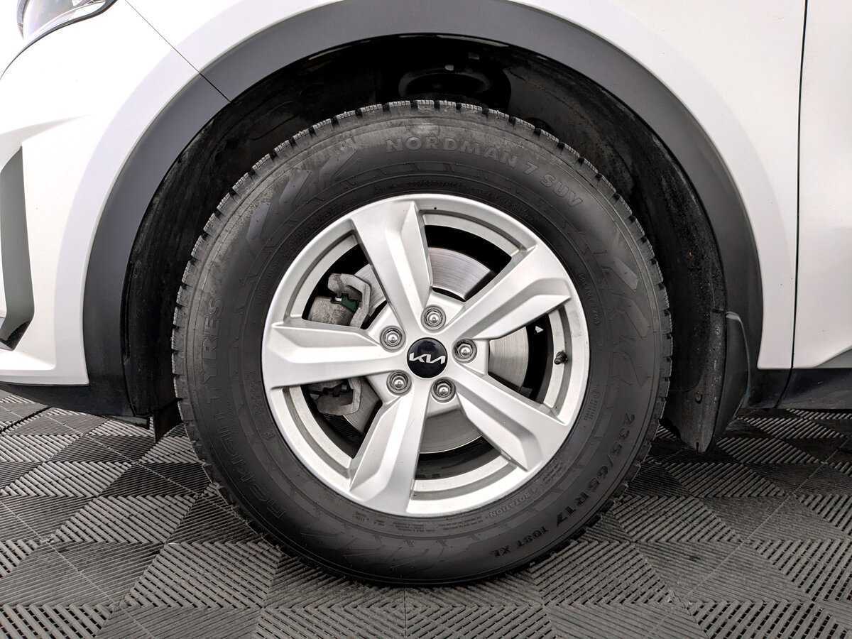 Купить Kia Sorento с пробегом. Фото: #17