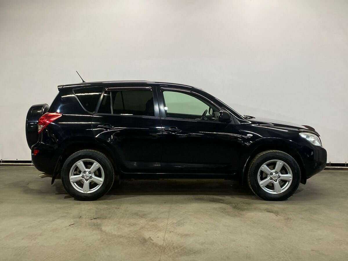 Купить Toyota RAV4 с пробегом. Фото: #3