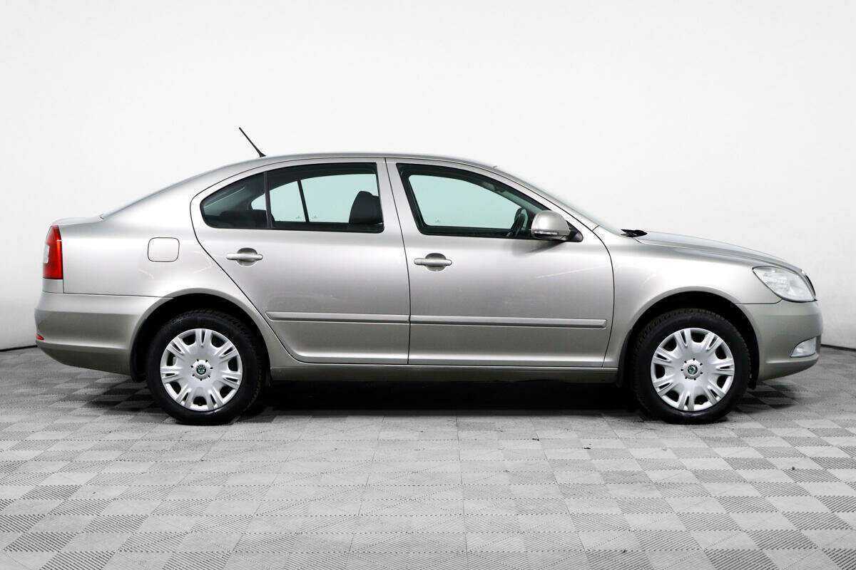 Купить Skoda Octavia с пробегом. Фото: #3