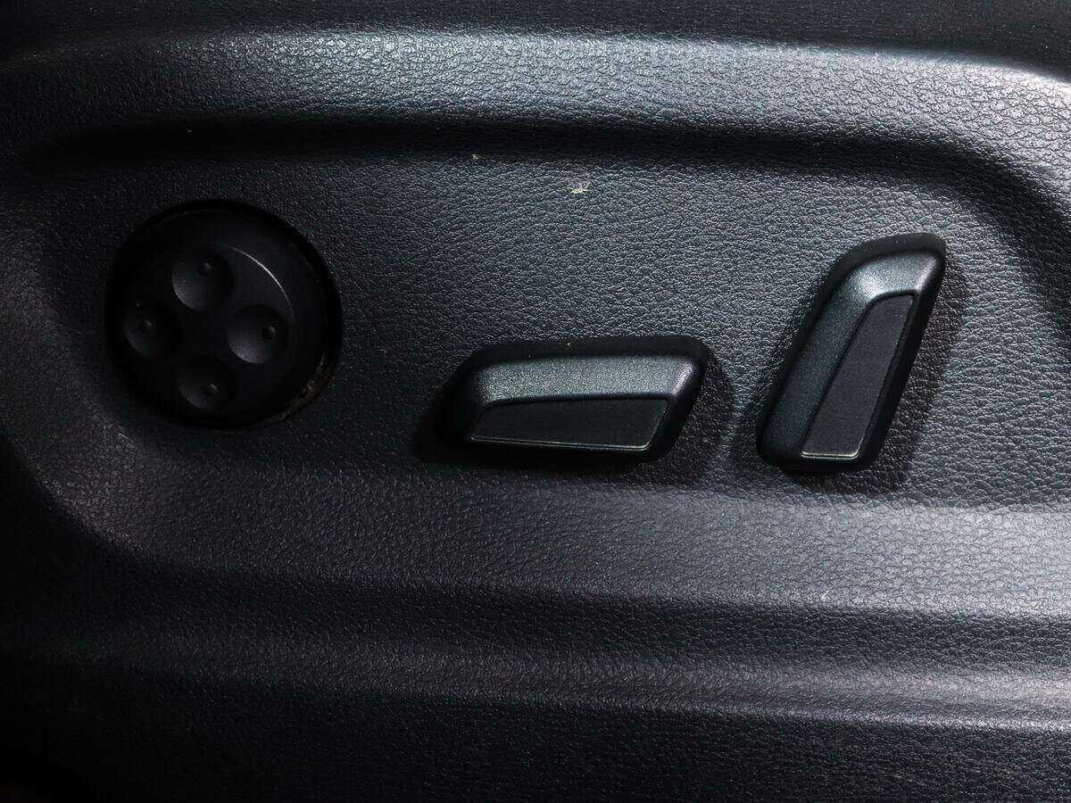 Купить Volkswagen Tiguan с пробегом. Фото: #15