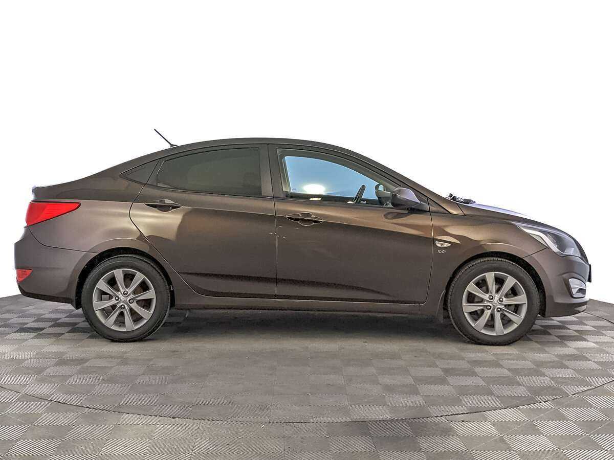 Купить Hyundai Solaris с пробегом. Фото: #3