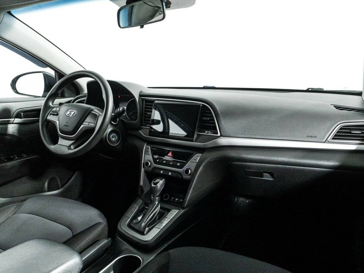 Купить Hyundai Elantra с пробегом. Фото: #8