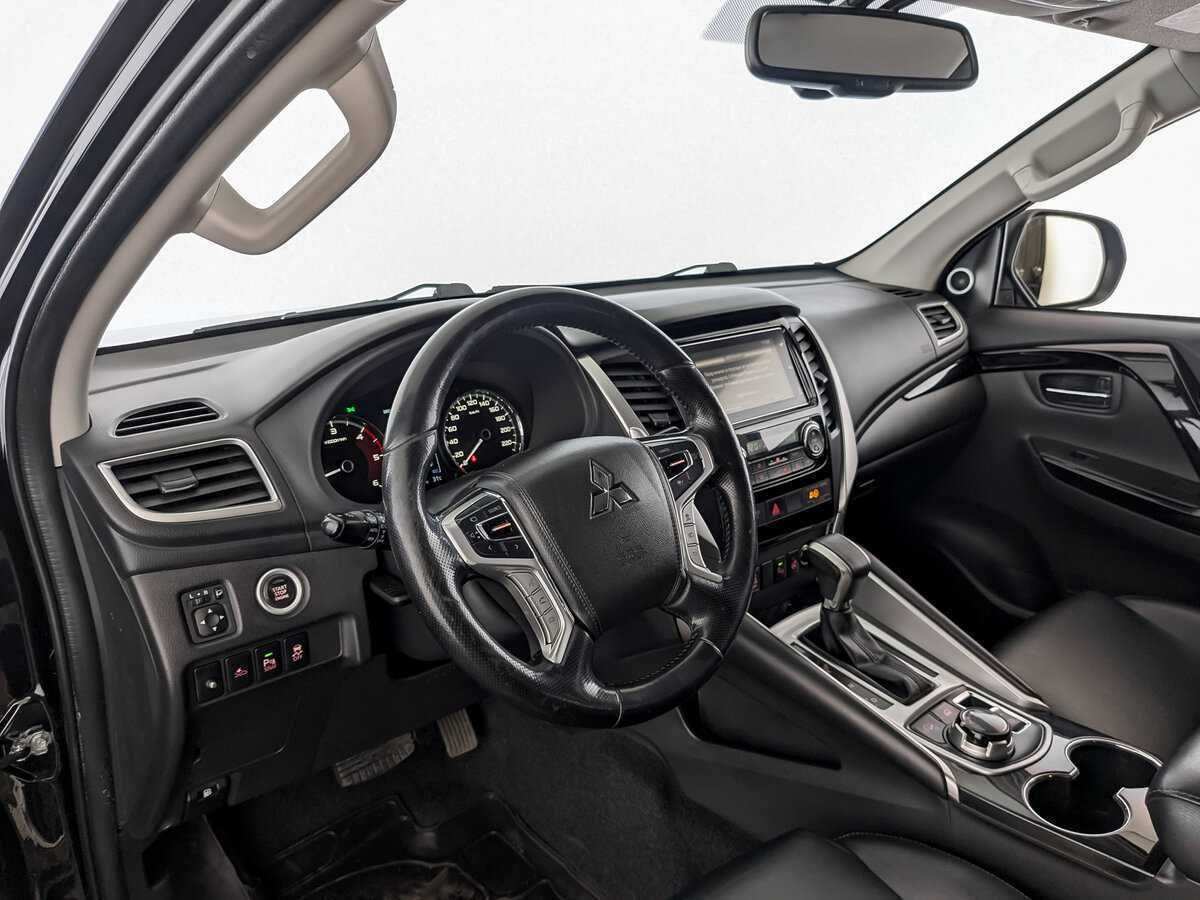 Купить Mitsubishi Pajero Sport с пробегом. Фото: #15
