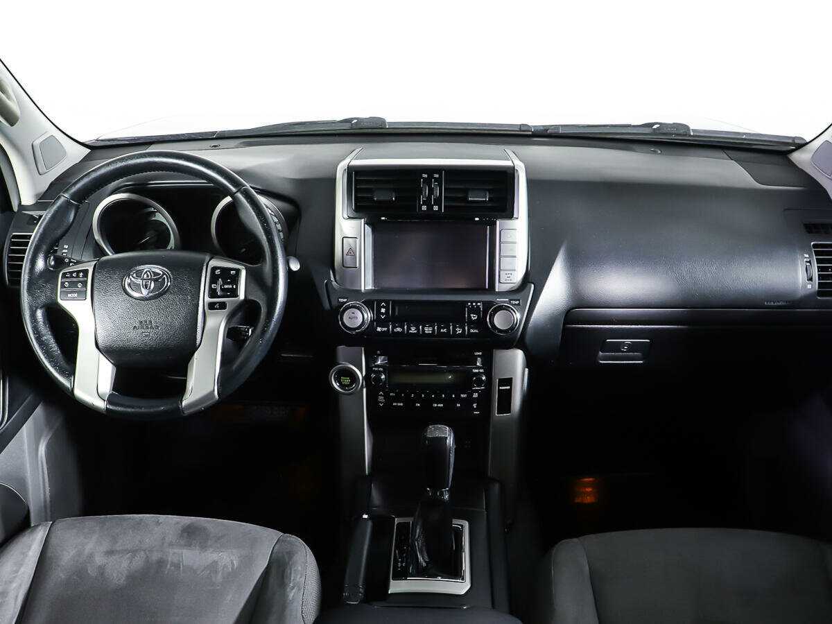 Купить Toyota Land Cruiser Prado с пробегом. Фото: #12
