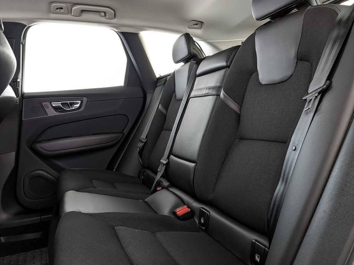 Купить Volvo XC60 с пробегом. Фото: #17