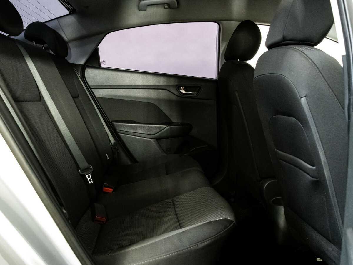 Купить Hyundai Solaris с пробегом. Фото: #14