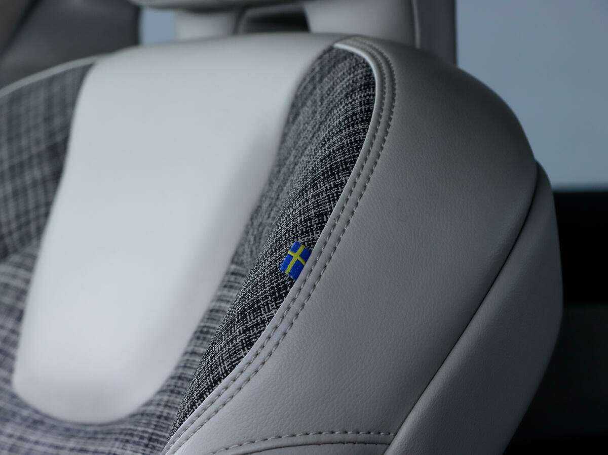 Купить Volvo XC60 с пробегом. Фото: #15