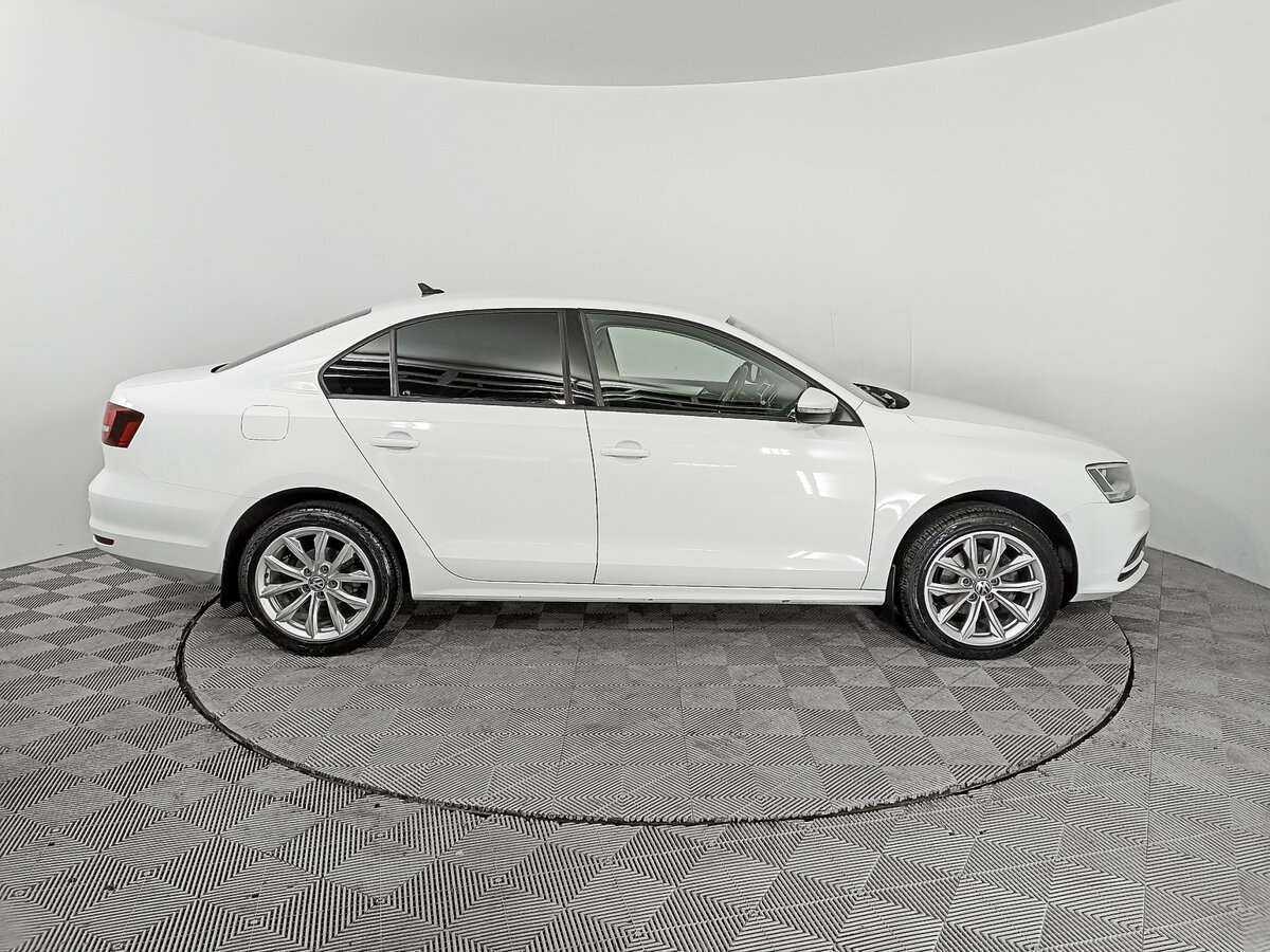 Купить Volkswagen Jetta с пробегом. Фото: #3