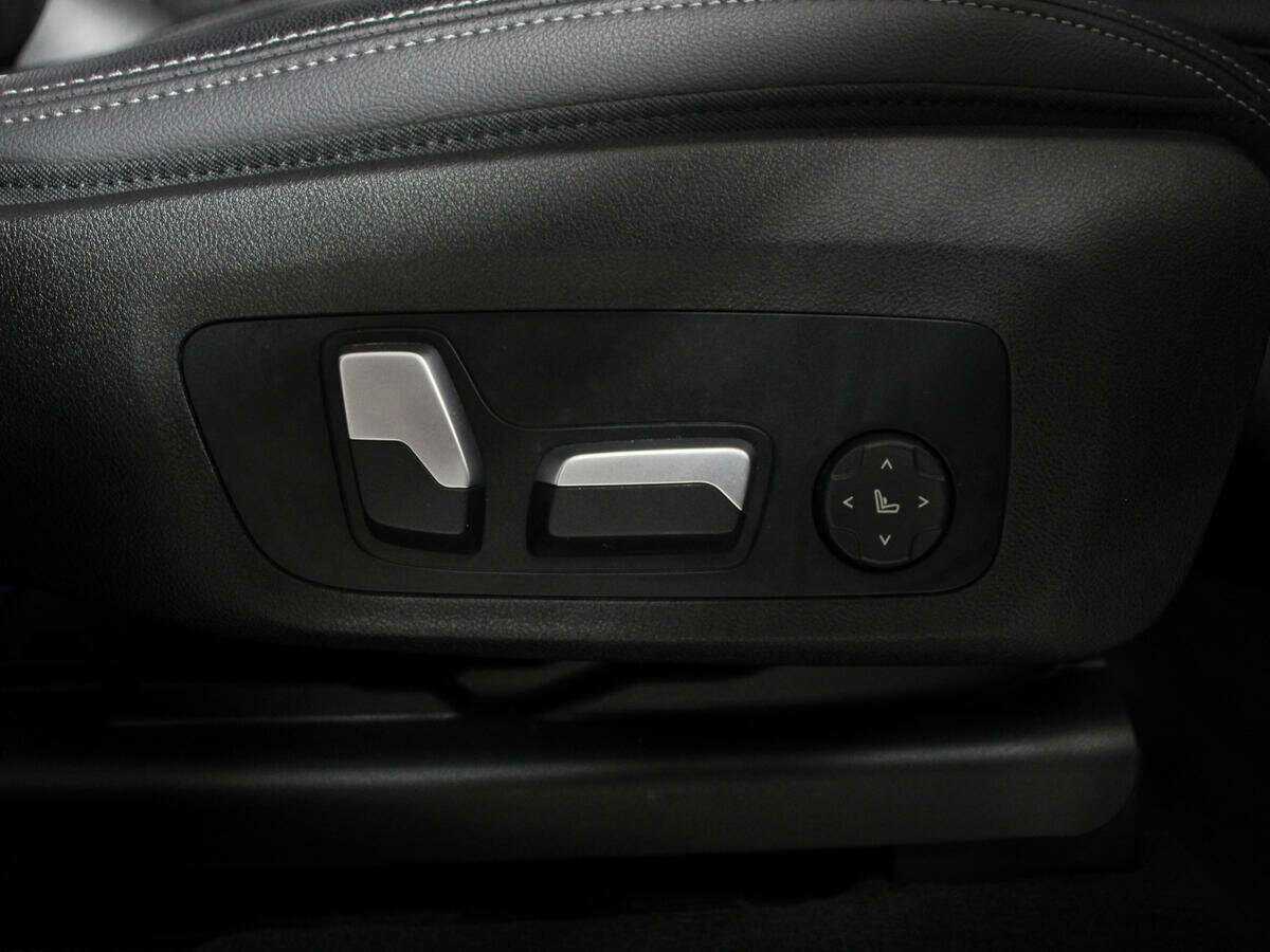 Купить BMW X3 с пробегом. Фото: #11