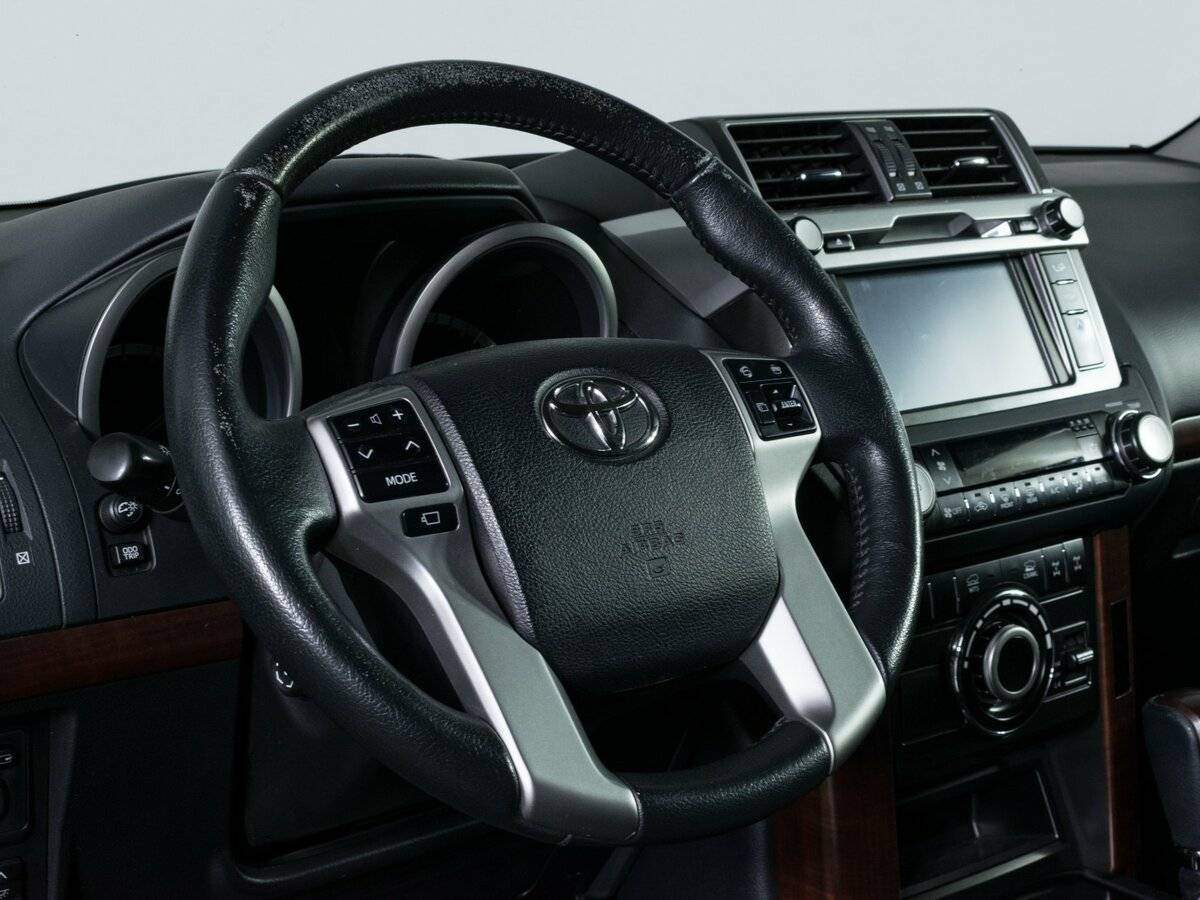 Купить Toyota Land Cruiser Prado с пробегом. Фото: #13