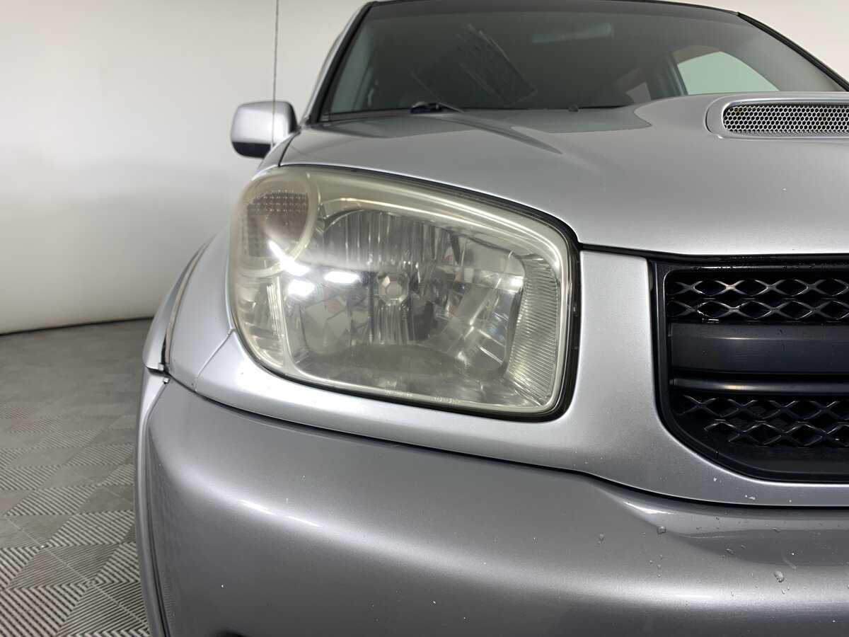 Купить Toyota RAV4 с пробегом. Фото: #9