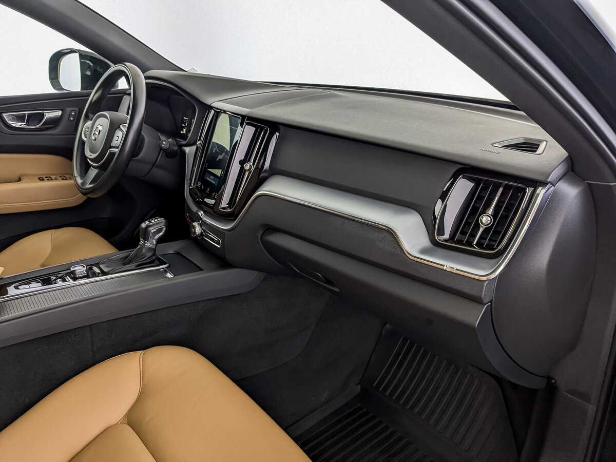 Купить Volvo XC60 с пробегом. Фото: #10