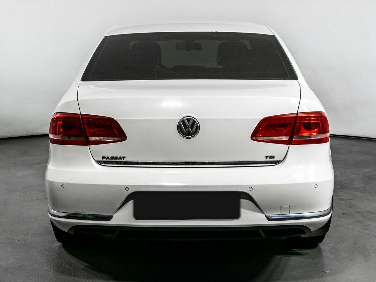 Купить Volkswagen Passat с пробегом. Фото: #5