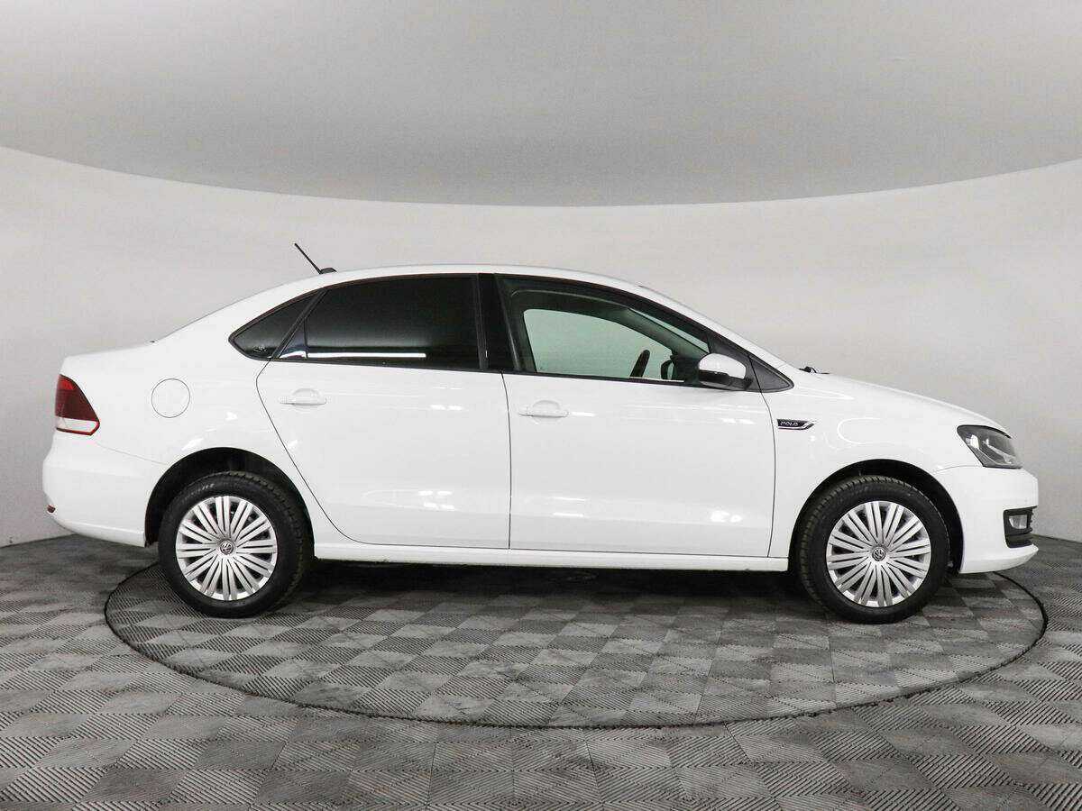 Купить Volkswagen Polo с пробегом. Фото: #3