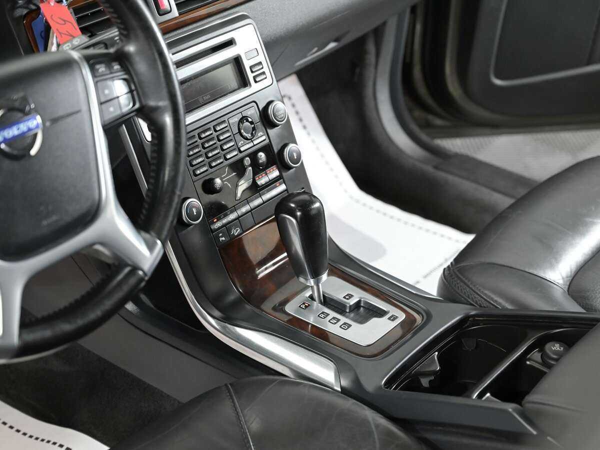 Купить Volvo XC70 с пробегом. Фото: #8
