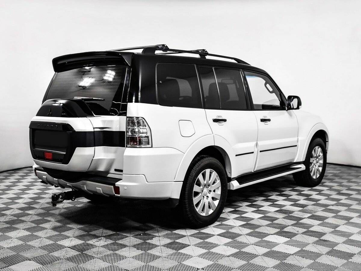 Купить Mitsubishi Pajero с пробегом. Фото: #4