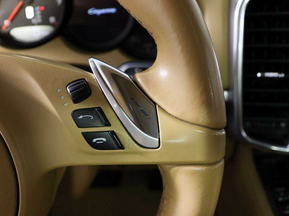 Купить Porsche Cayenne с пробегом. Фото: #19