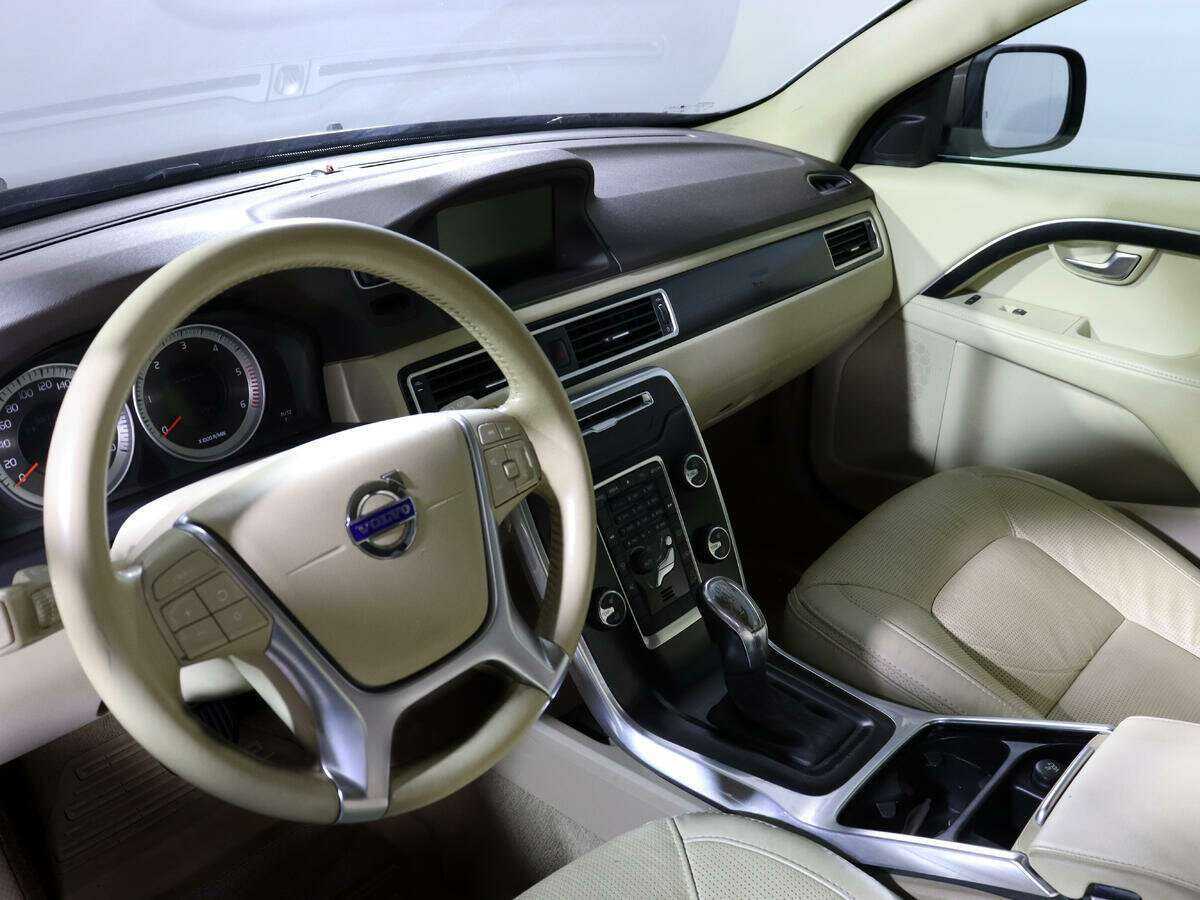 Купить Volvo XC70 с пробегом. Фото: #10