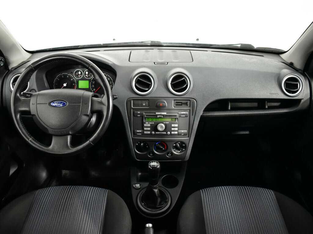 Купить Ford Fusion с пробегом. Фото: #11