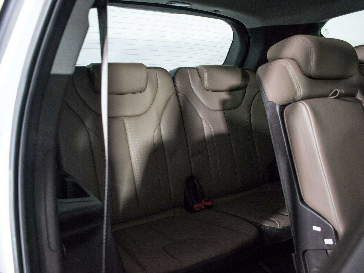 Купить Hyundai Santa Fe с пробегом. Фото: #16