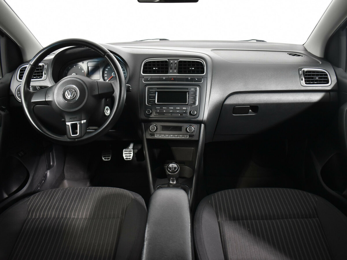 Купить Volkswagen Polo с пробегом. Фото: #10