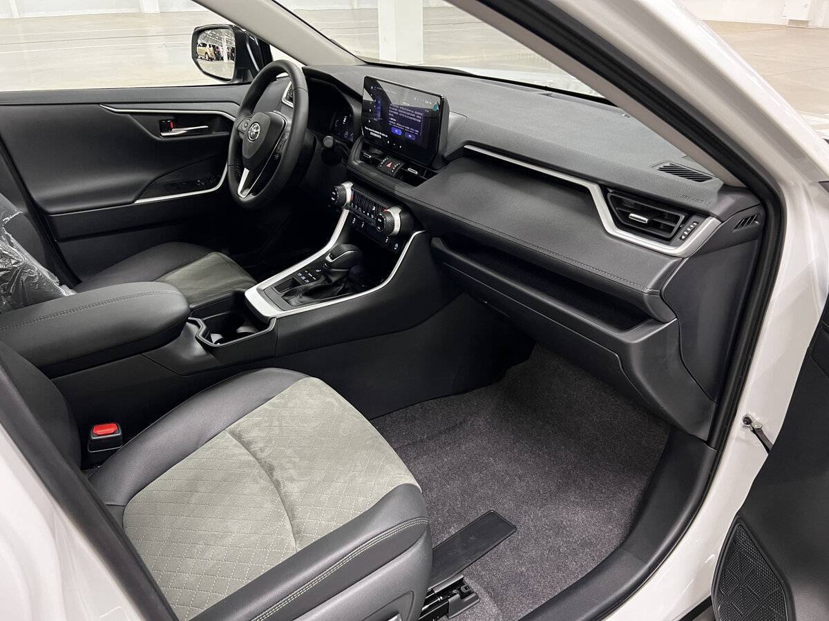 Купить Toyota RAV4 с пробегом. Фото: #10