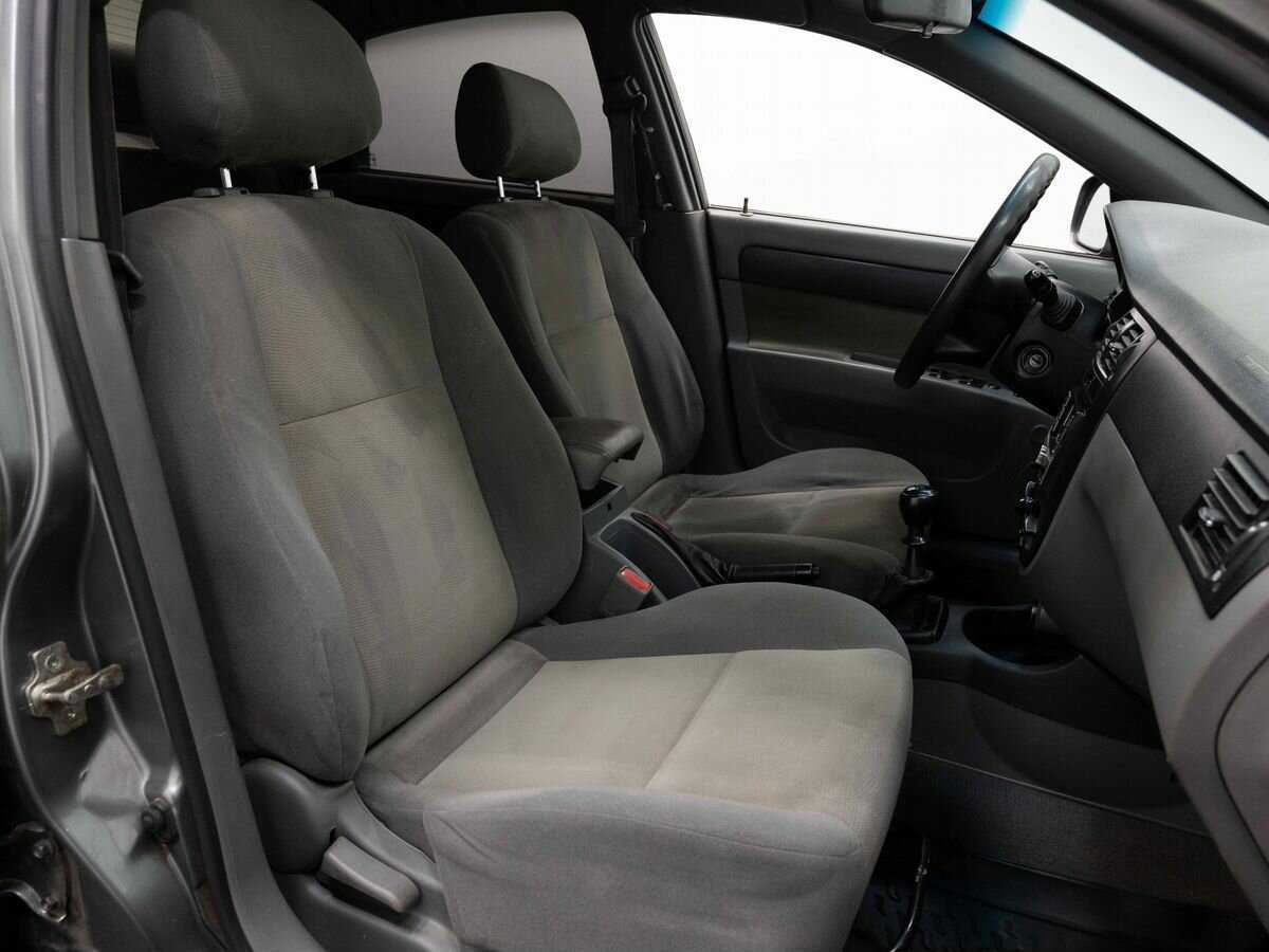 Купить Daewoo Gentra с пробегом. Фото: #11