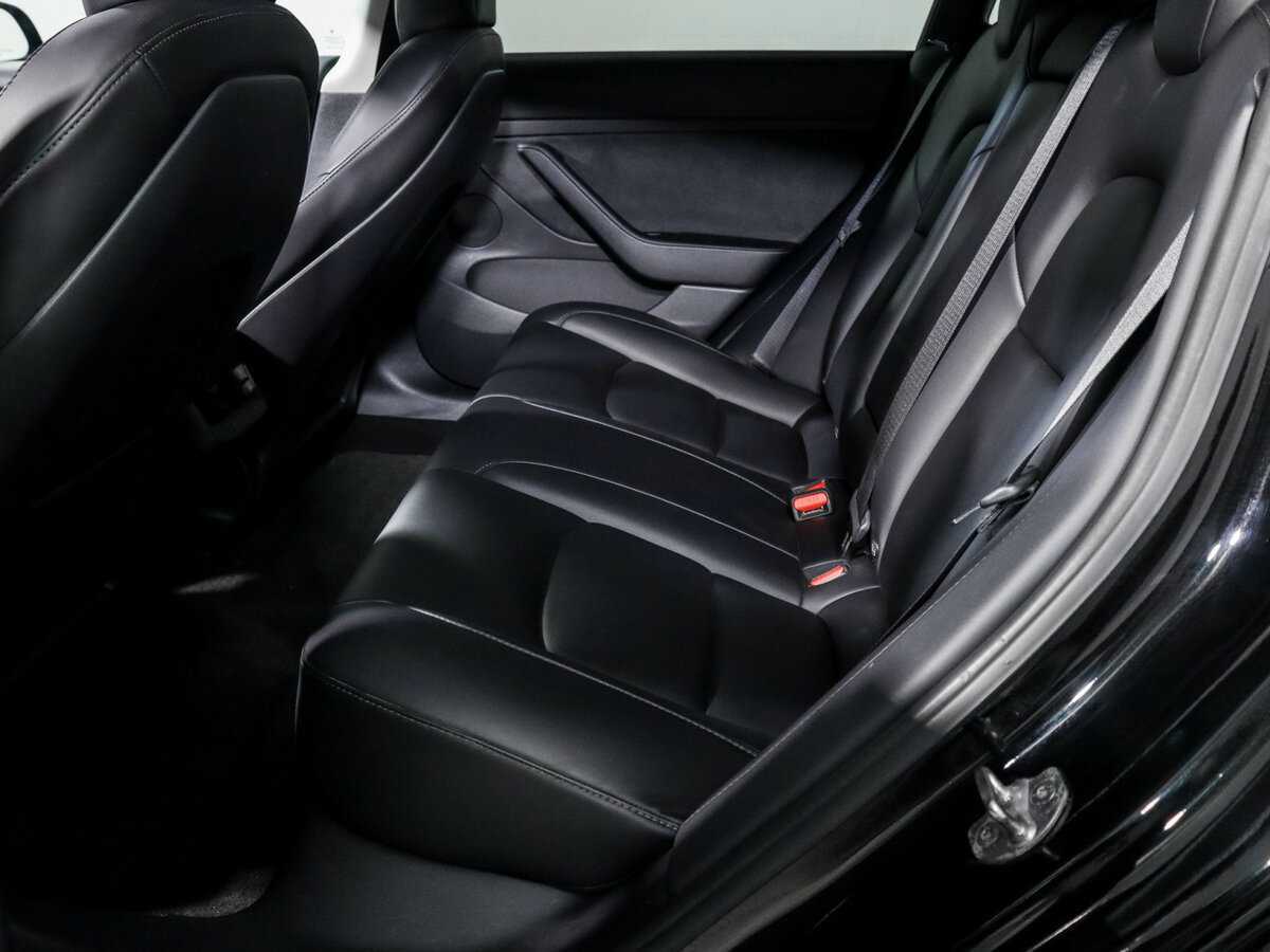 Купить Tesla Model 3 с пробегом. Фото: #6