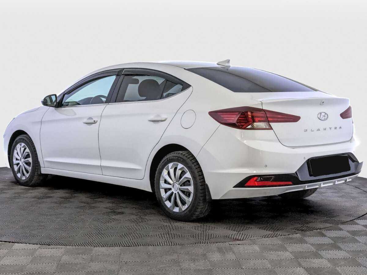 Купить Hyundai Elantra с пробегом. Фото: #6