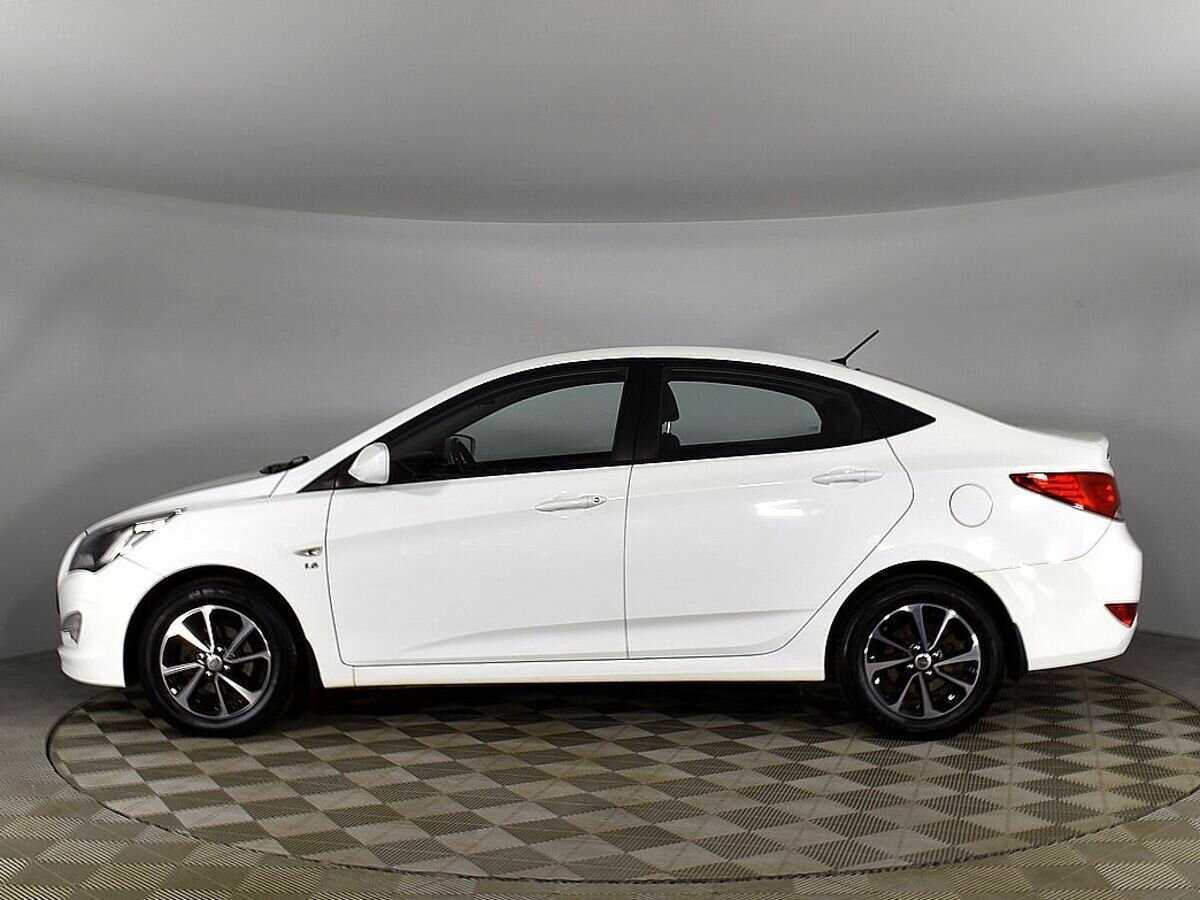 Купить Hyundai Solaris с пробегом. Фото: #5