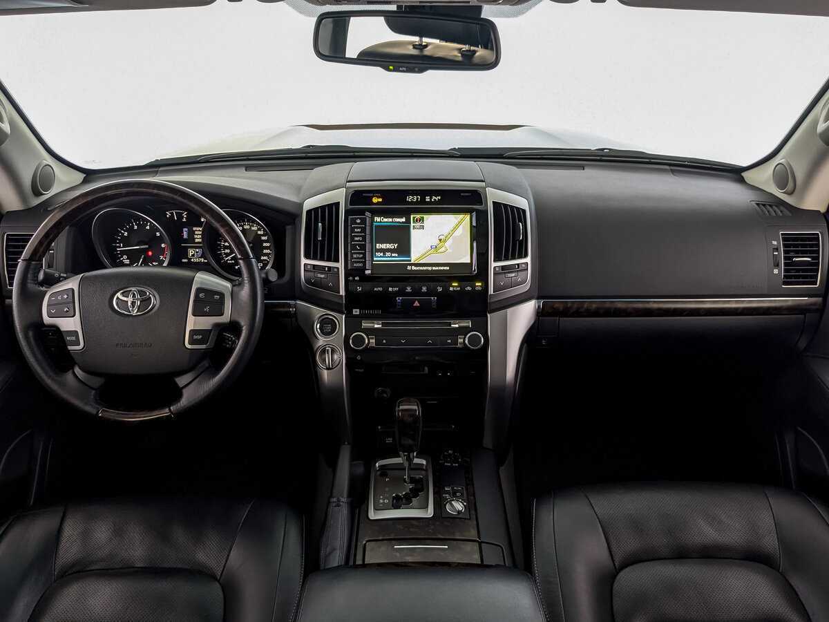 Купить Toyota Land Cruiser с пробегом. Фото: #11