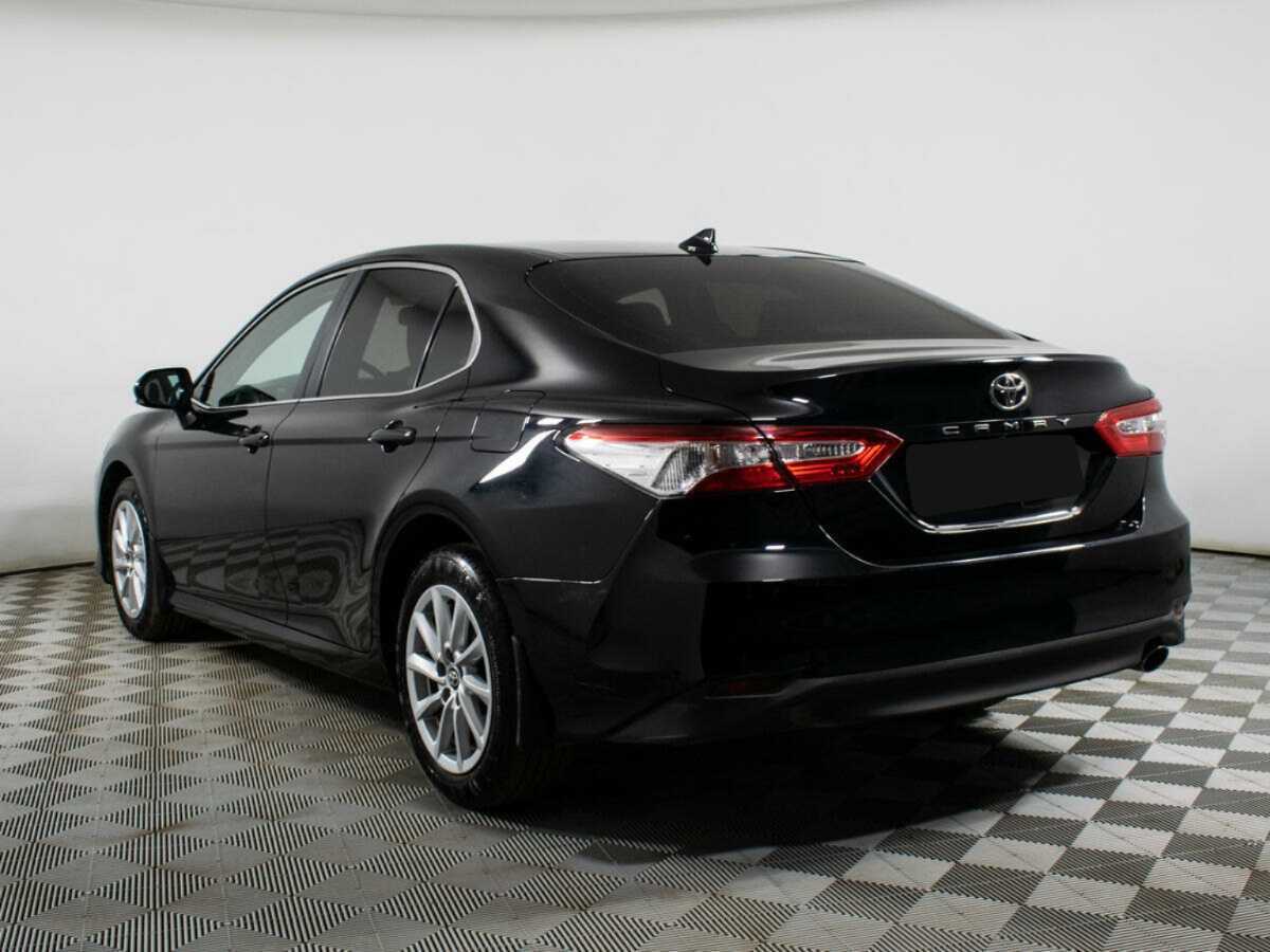 Купить Toyota Camry с пробегом. Фото: #4