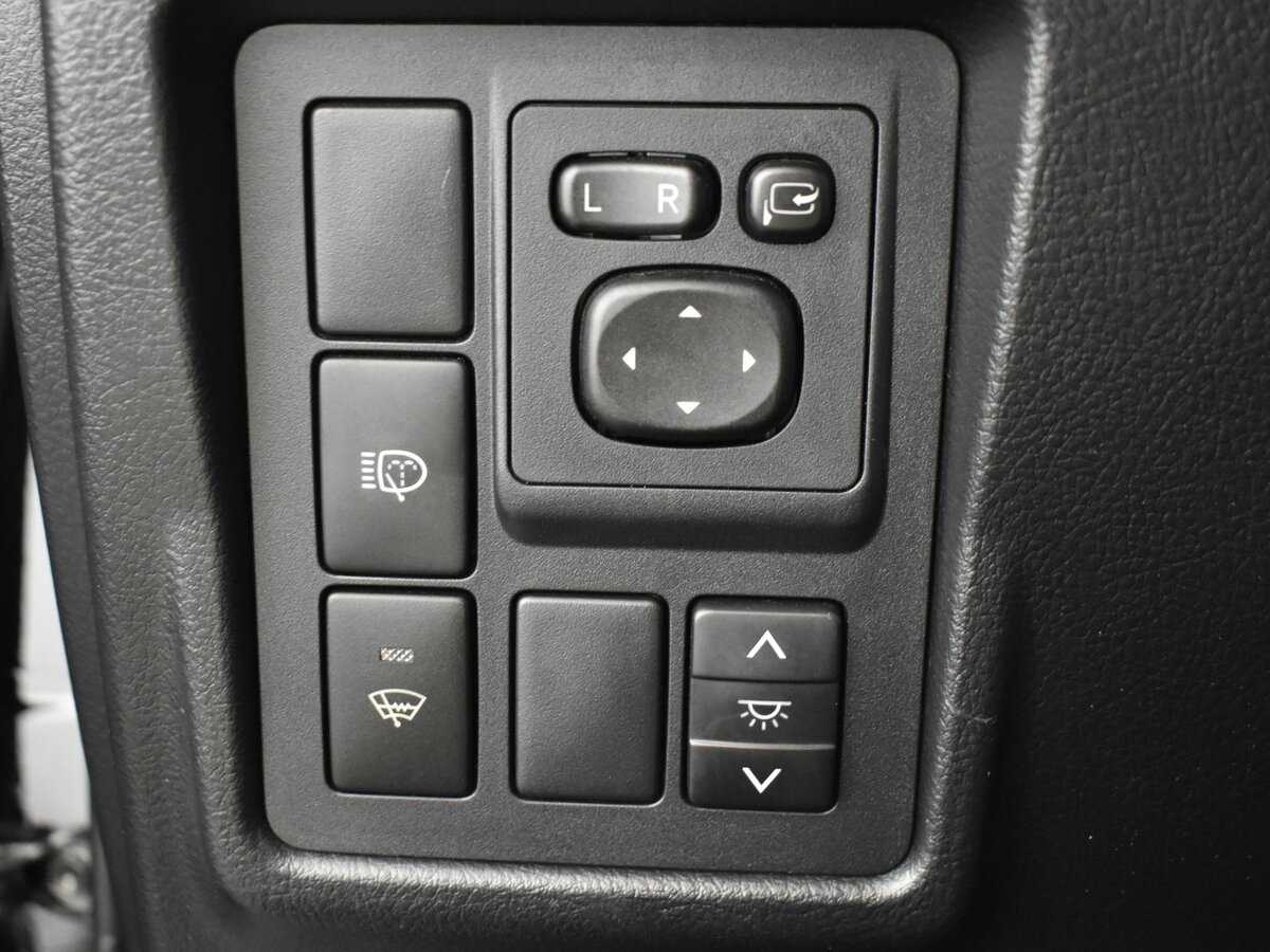 Купить Toyota Land Cruiser Prado с пробегом. Фото: #9