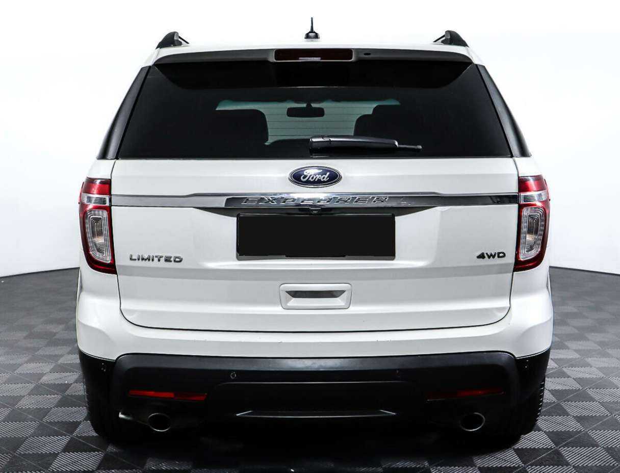 Купить Ford Explorer с пробегом. Фото: #5