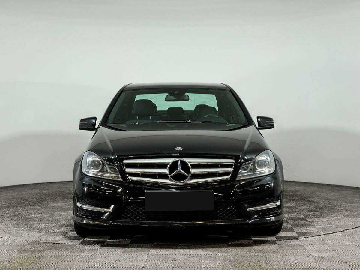 Купить Mercedes-Benz C-Класс с пробегом. Фото: #1