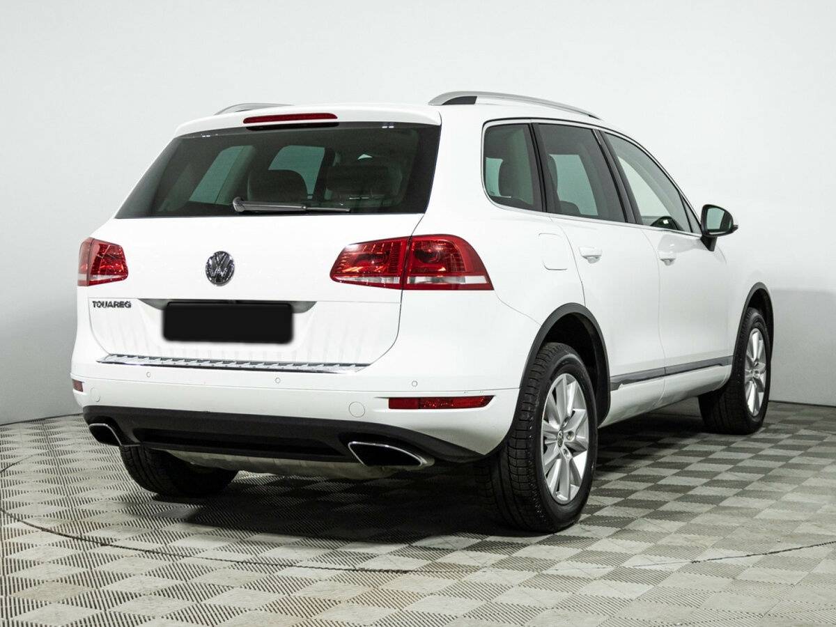 Купить Volkswagen Touareg с пробегом. Фото: #3