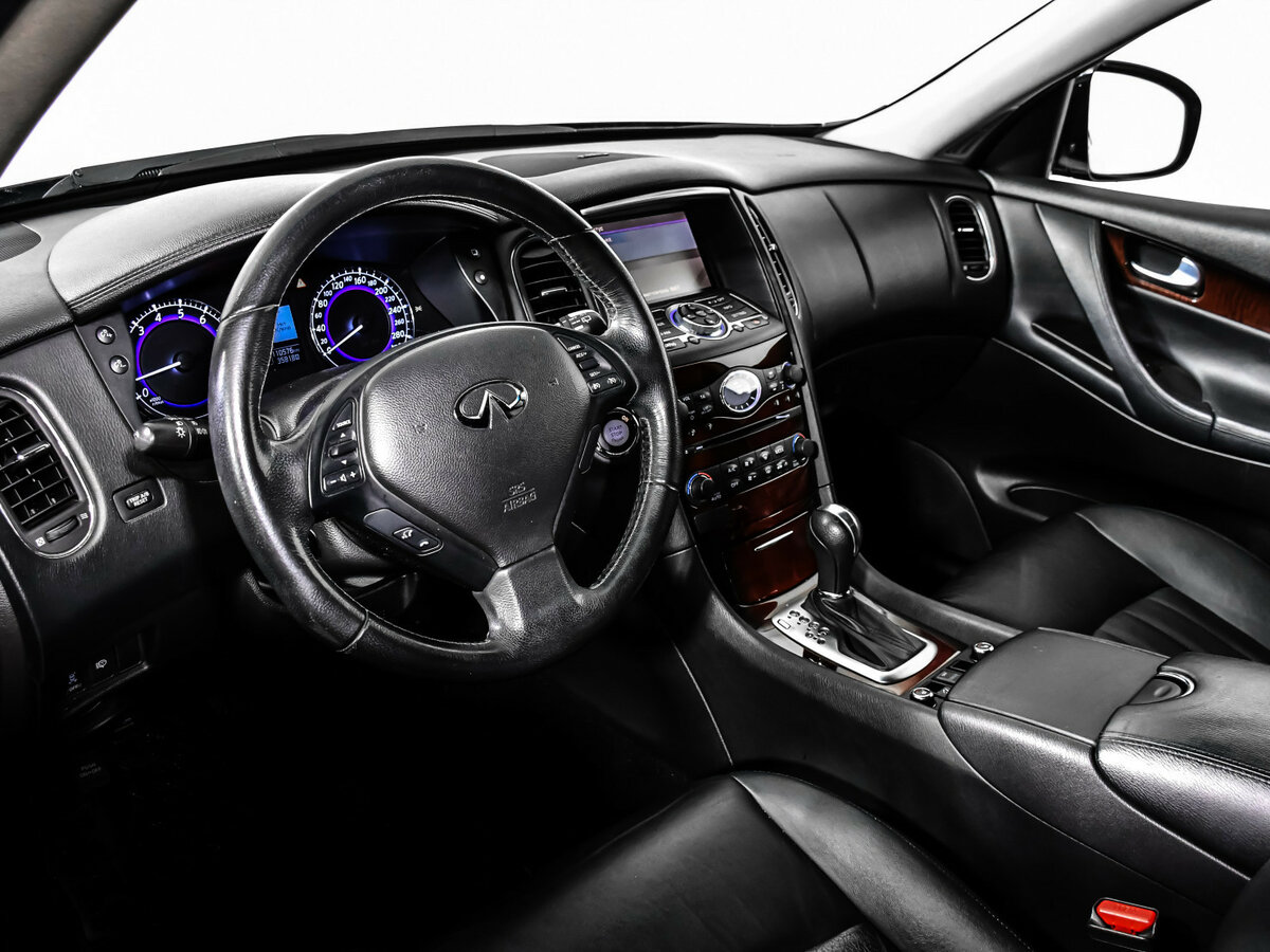 Купить Infiniti QX50 с пробегом. Фото: #9
