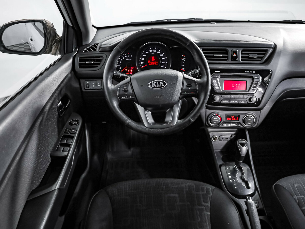 Купить Kia Rio с пробегом. Фото: #8