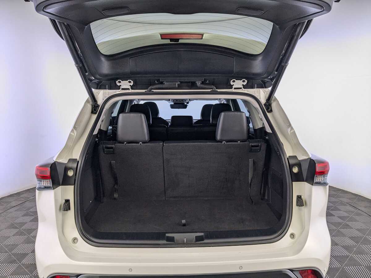 Купить Toyota Highlander с пробегом. Фото: #9