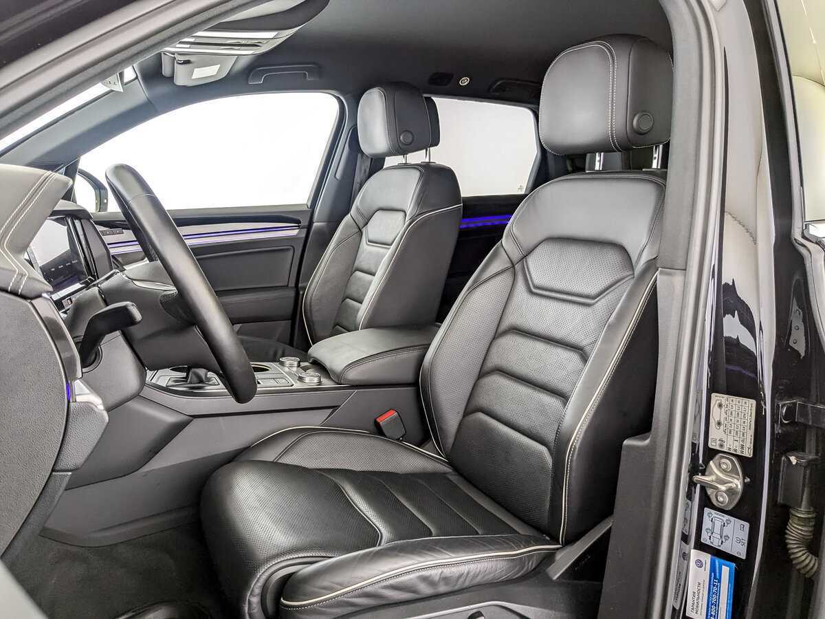 Купить Volkswagen Touareg с пробегом. Фото: #15
