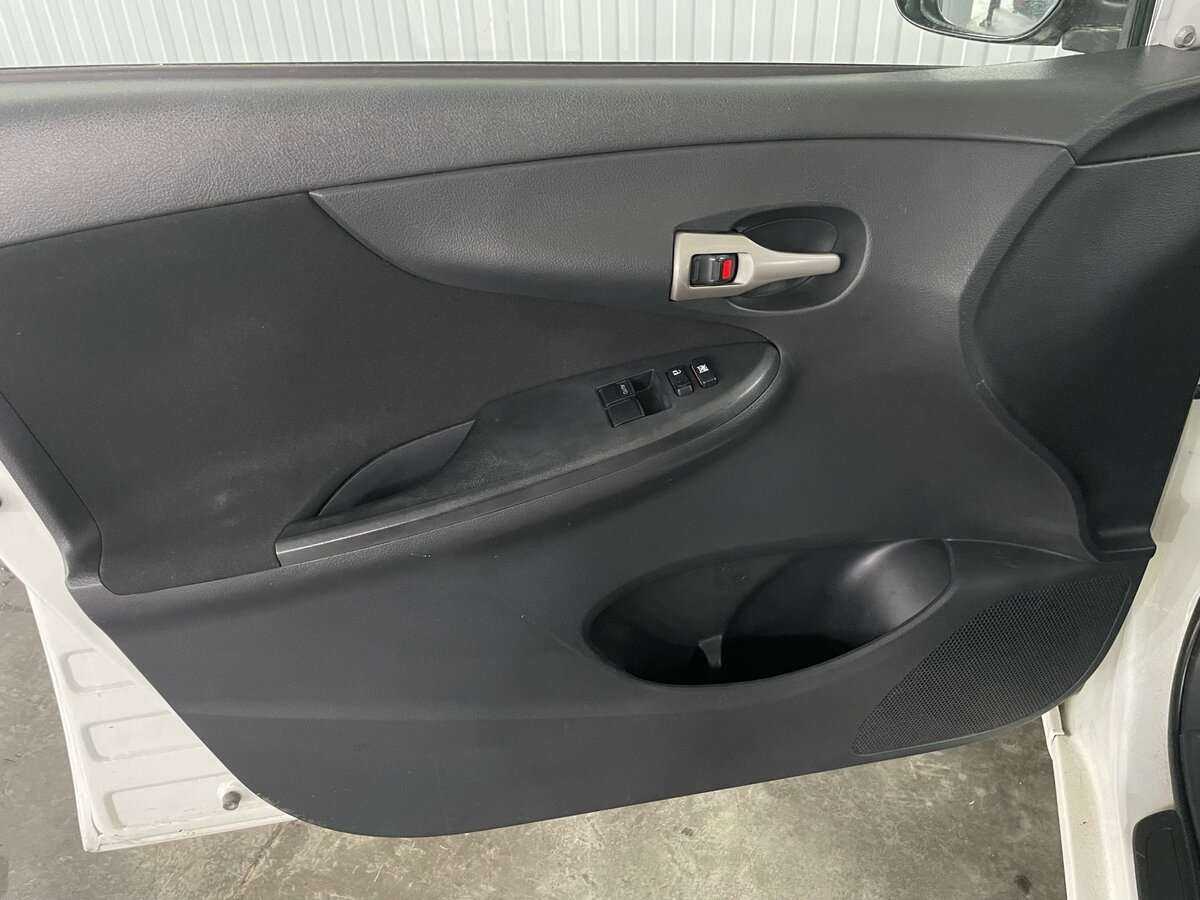 Купить Toyota Corolla с пробегом. Фото: #16