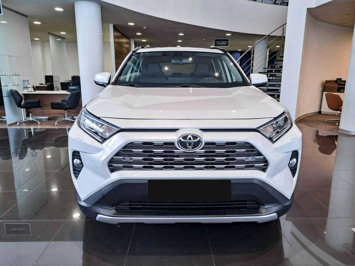 Купить Toyota RAV4 с пробегом. Фото: #1