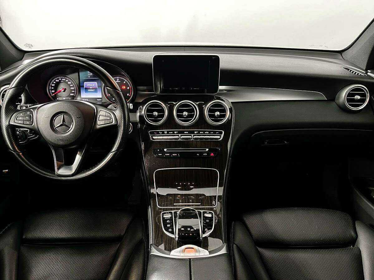 Купить Mercedes-Benz GLC с пробегом. Фото: #9