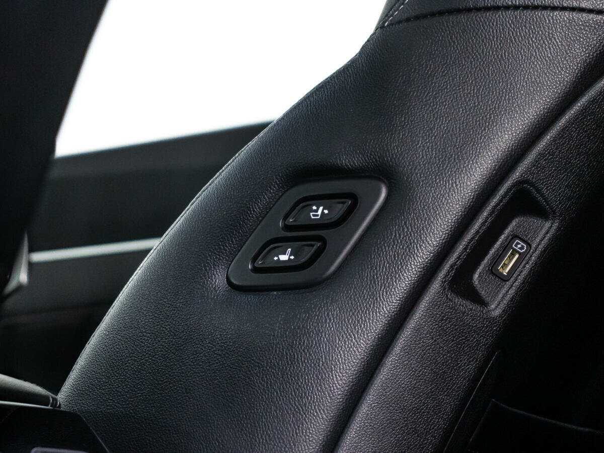 Купить Kia Sorento с пробегом. Фото: #26