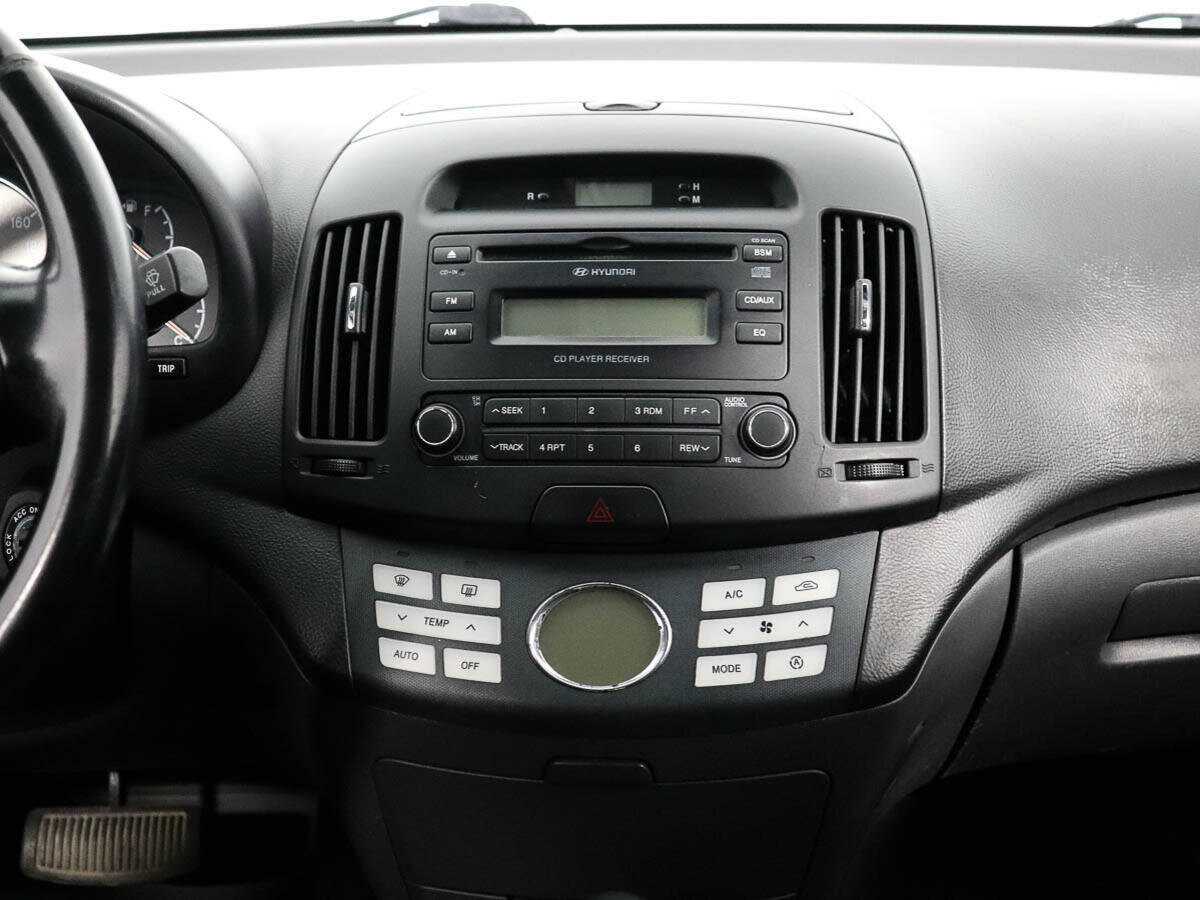 Купить Hyundai Elantra с пробегом. Фото: #13