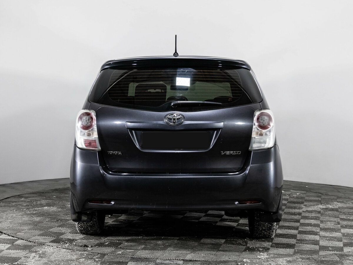 Купить Toyota Verso с пробегом. Фото: #4