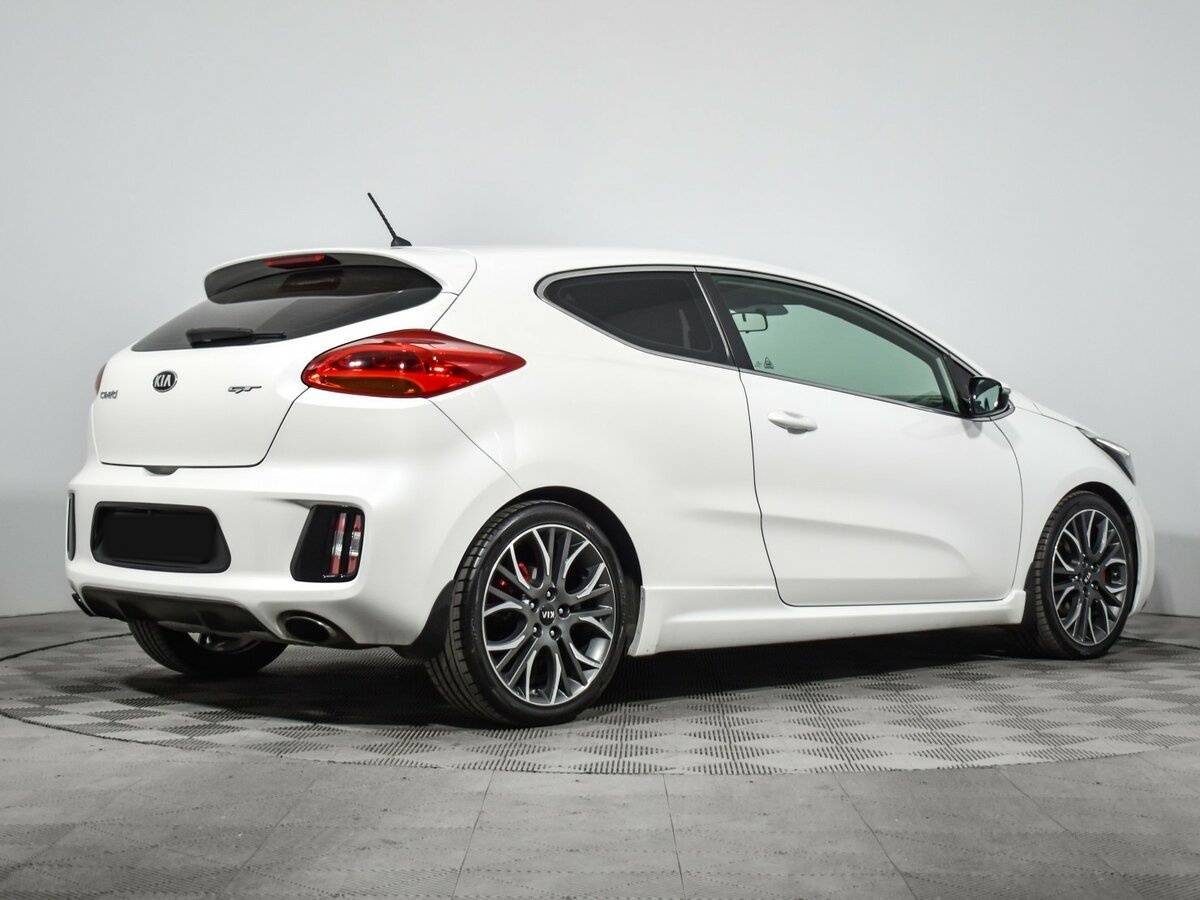 Купить Kia Ceed GT с пробегом. Фото: #7