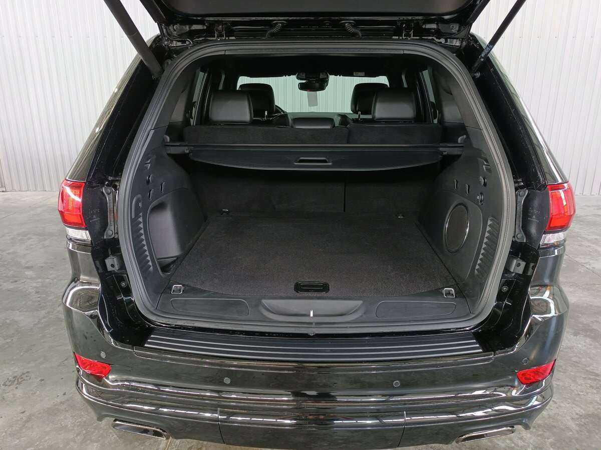 Купить Jeep Grand Cherokee с пробегом. Фото: #23