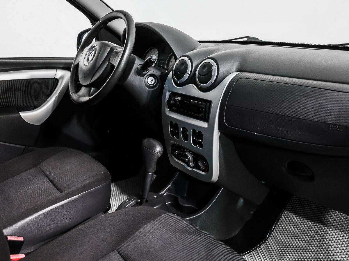 Купить Renault Sandero с пробегом. Фото: #10
