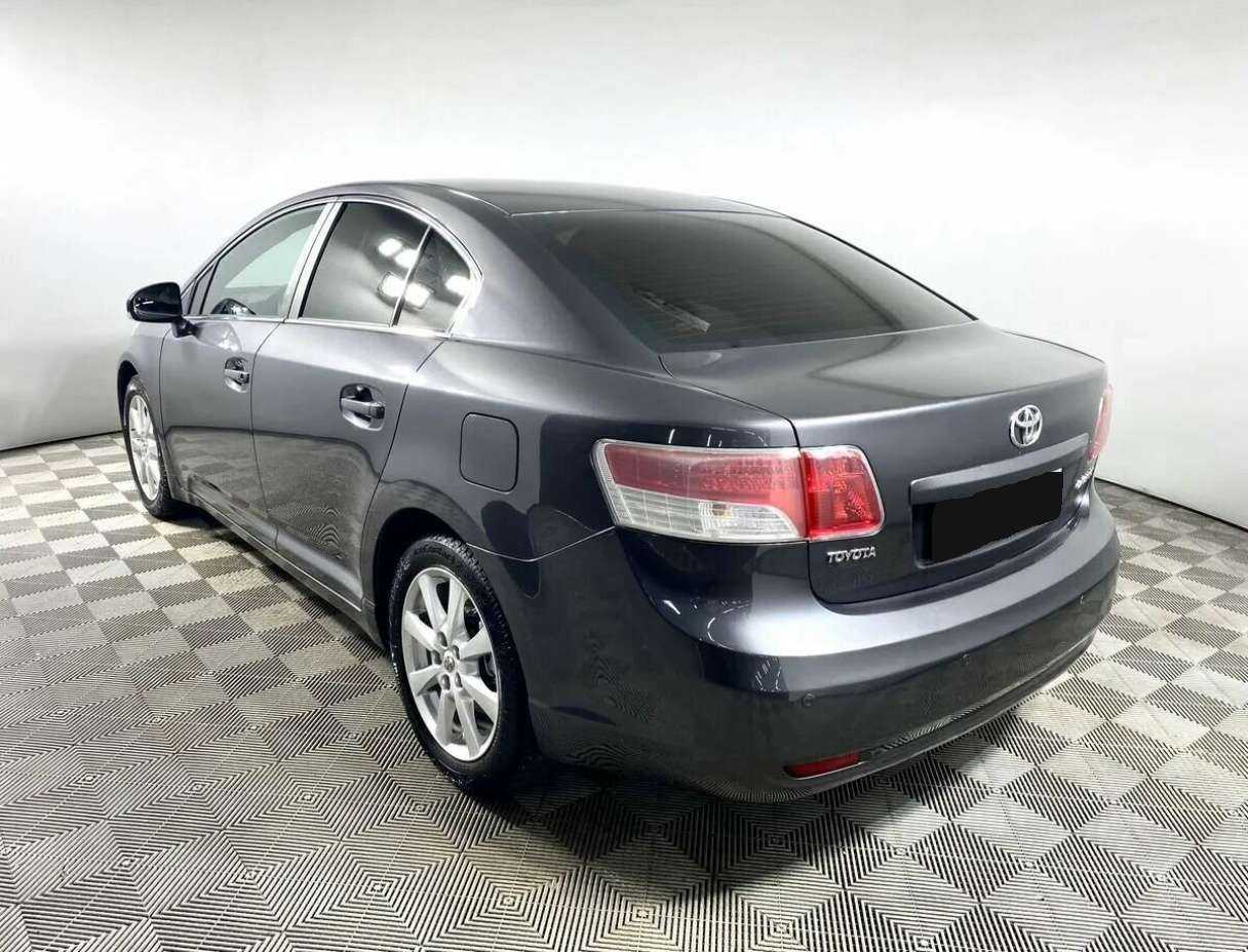 Купить Toyota Avensis с пробегом. Фото: #4